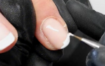 Read more about the article Watch: Paint a French Tip with a Striper Brush!